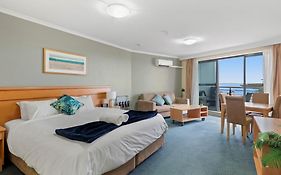 The Entrance Waterfront Apartment 401